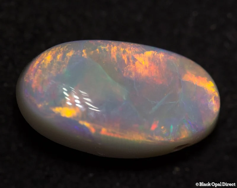 1.44 ct white opal 10x5.5x4mm - Image 3