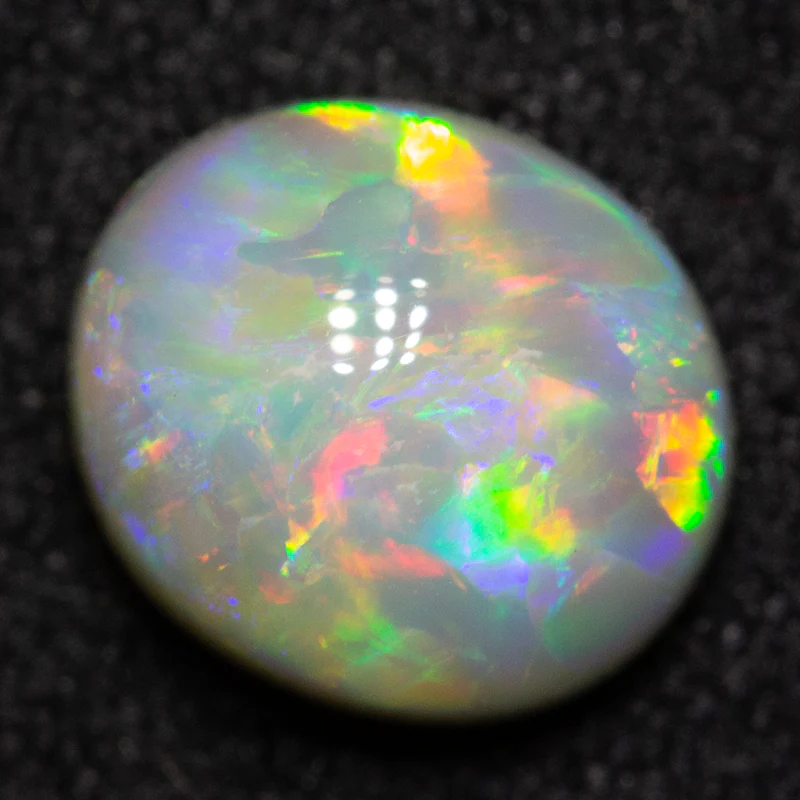 1.50 ct white opal 7.7x6.8x4.8mm - Image 2