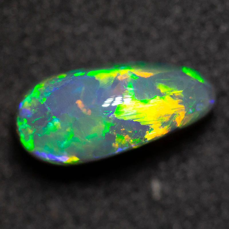 1.51 ct black opal 9.8x4.7x5.3mm - Image 4