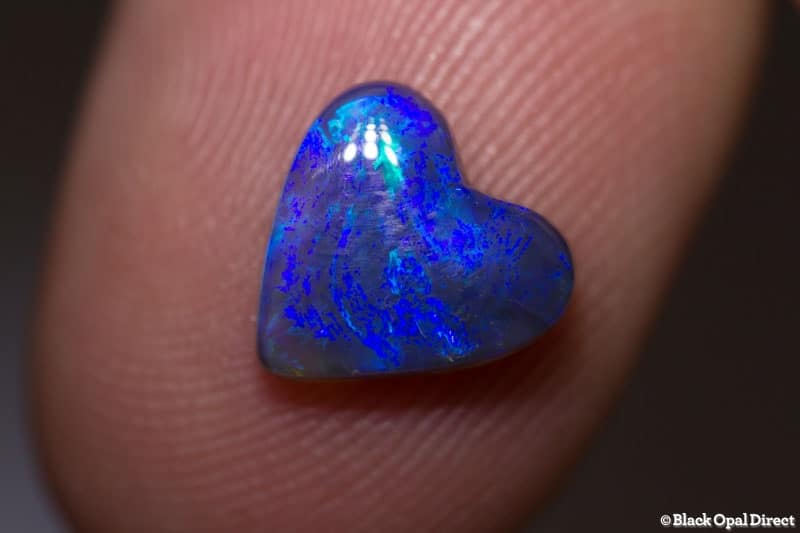 1.52 ct black opal heart 9x9x3mm - Image 2