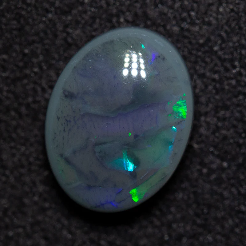 1.54 ct black opal treasure box - Image 2