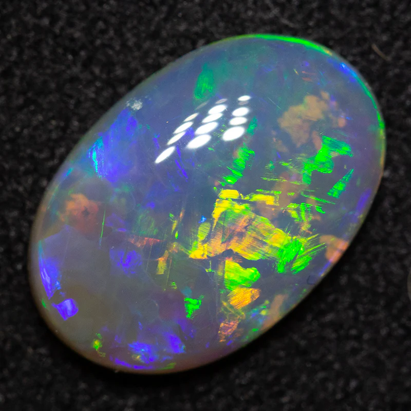 1.55 ct crystal opal 10.9x7.4x3mm - Image 2