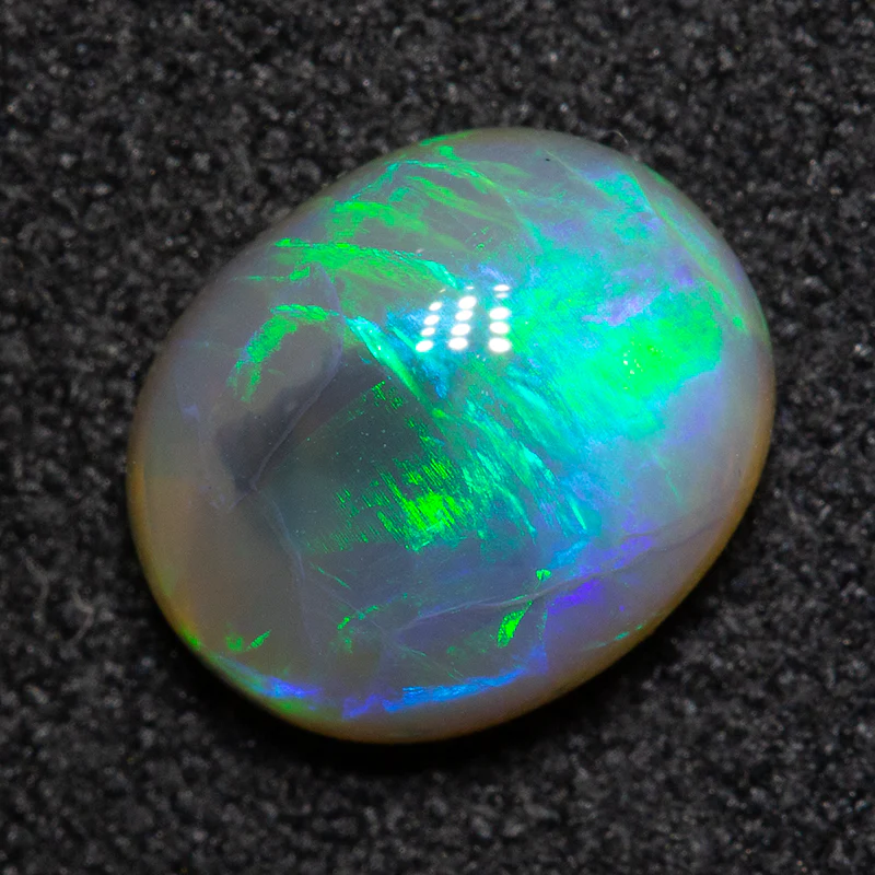 1.57 ct crystal opal 8.5x7x4mm - Image 2