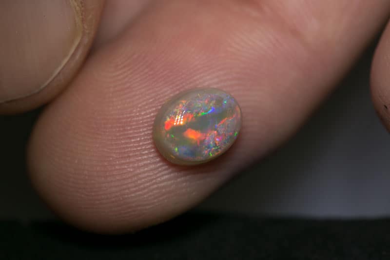 1.60 ct dark opal 8.5x7x4mm - Image 3