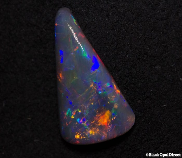 1.60 ct semi black opal triangle 13x8x3mm - Image 2