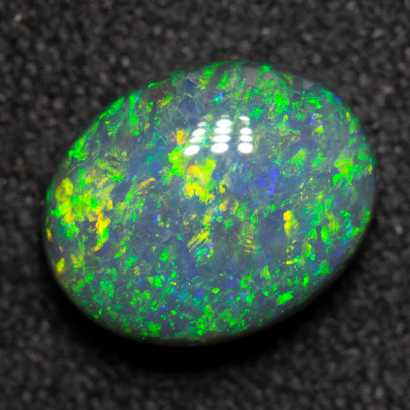 1.68 ct black opal 8.9x7.1x4.2mm - Image 2