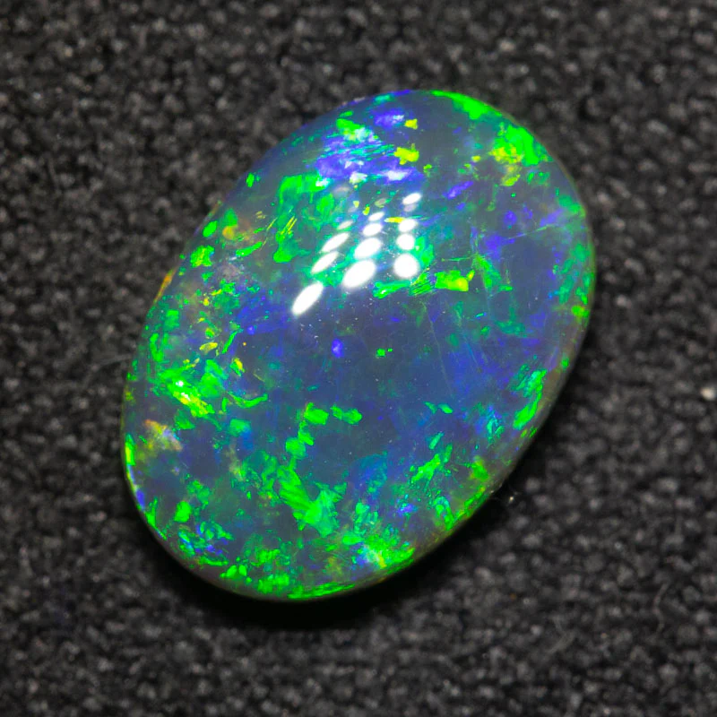 1.68 ct black opal 9.7x6.9x3.7mm - Image 2