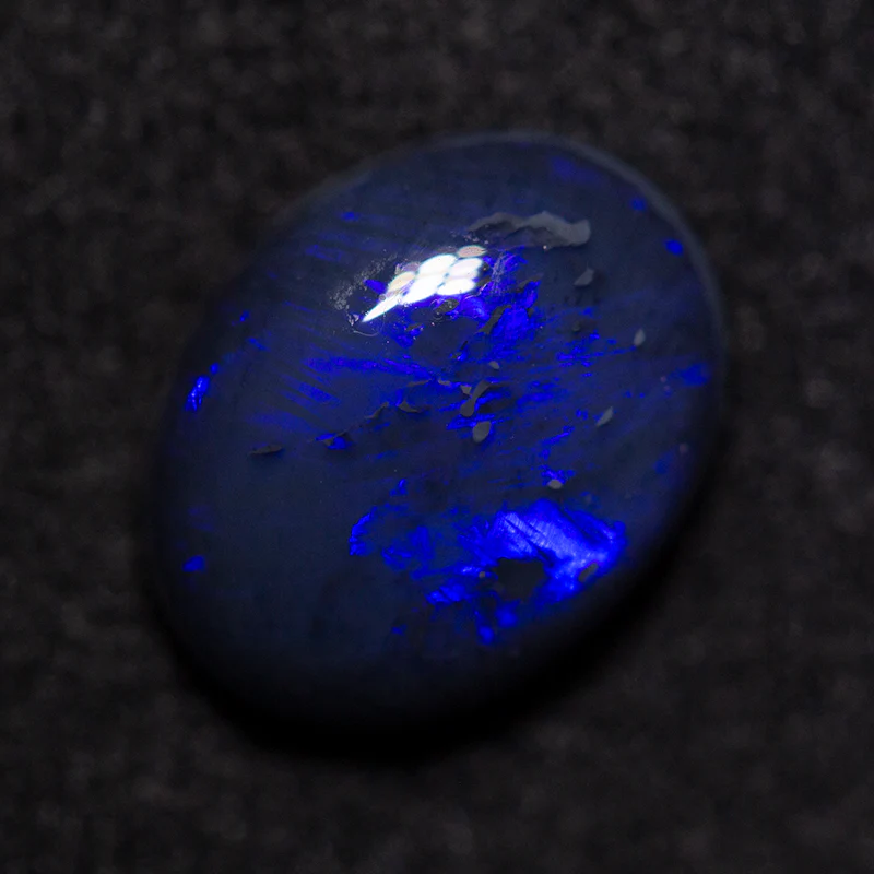 1.69 ct black opal treasure box - Image 2