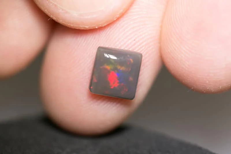 1.72 ct black opal cushion 7x7x3mm - Image 3