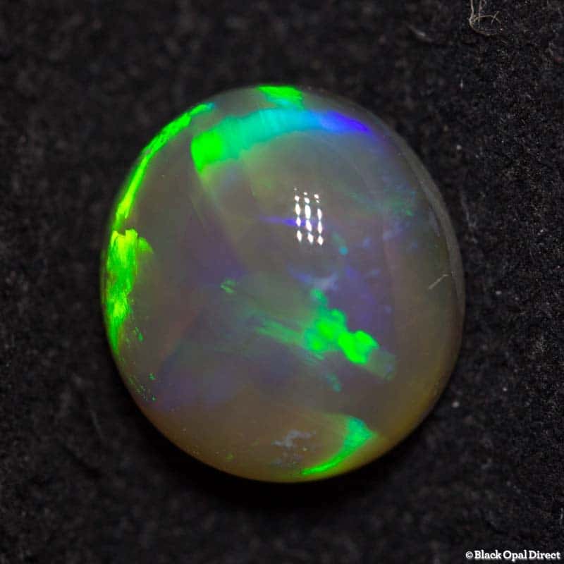 1.72 ct high domed crystal opal 8x7x5mm - Image 2