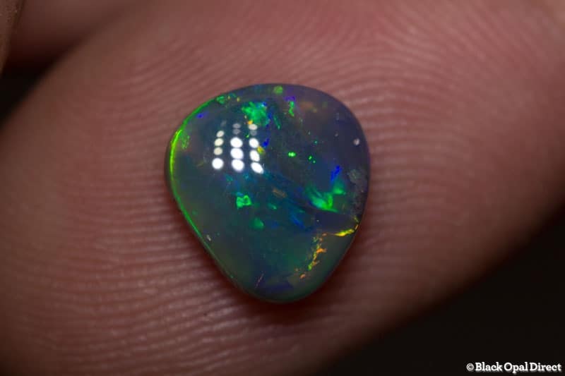 1.74 ct semi black opal 9x8.5x3.5mm - Image 2