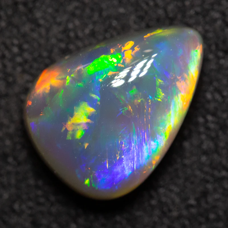 1.75 ct black opal 9.7x7.1x4.4mm - Image 2