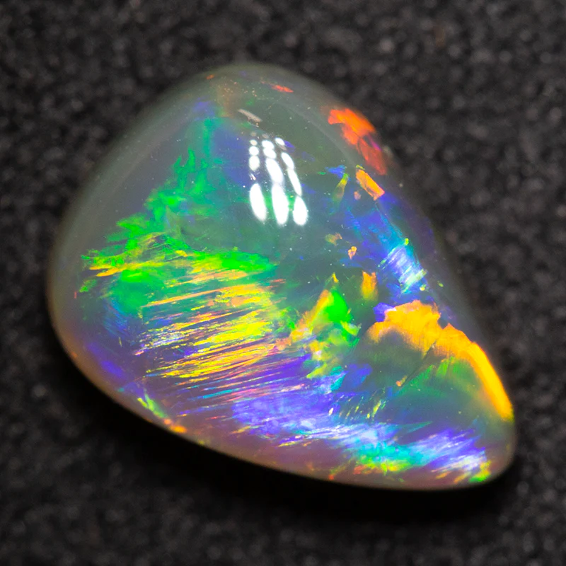 1.75 ct black opal 9.7x7.1x4.4mm - Image 3