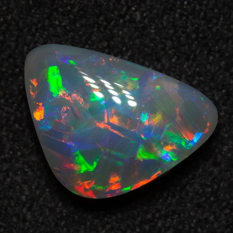 1.75 ct dark opal 11x7.5x3.8mm - Image 2