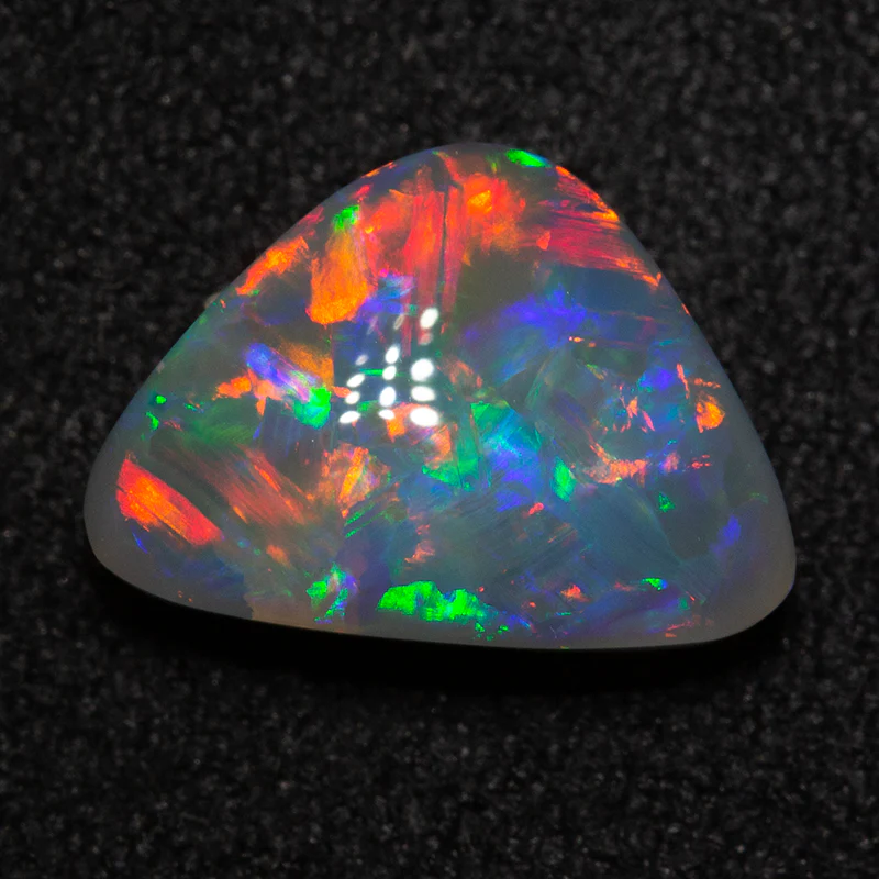 1.75 ct dark opal 11x7.5x3.8mm - Image 4