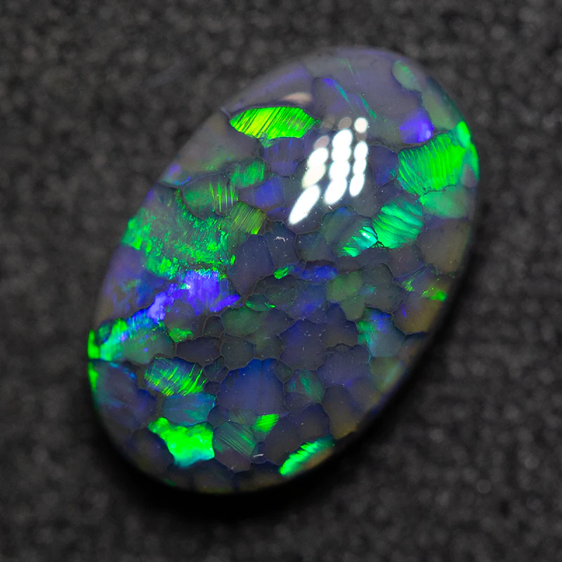 1.75 ct black opal 10.3x6.7x4.1mm - Image 2
