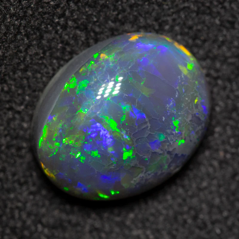 1.76 ct black opal 9x7x3.5mm - Image 2