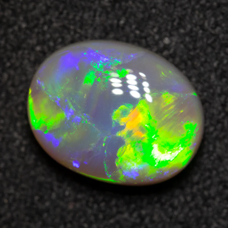 1.77 ct dark opal 9.5x7.5x4mm - Image 2