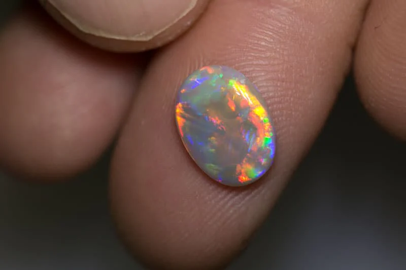 1.79 ct dark opal 11.5x8.5x2.5mm - Image 2