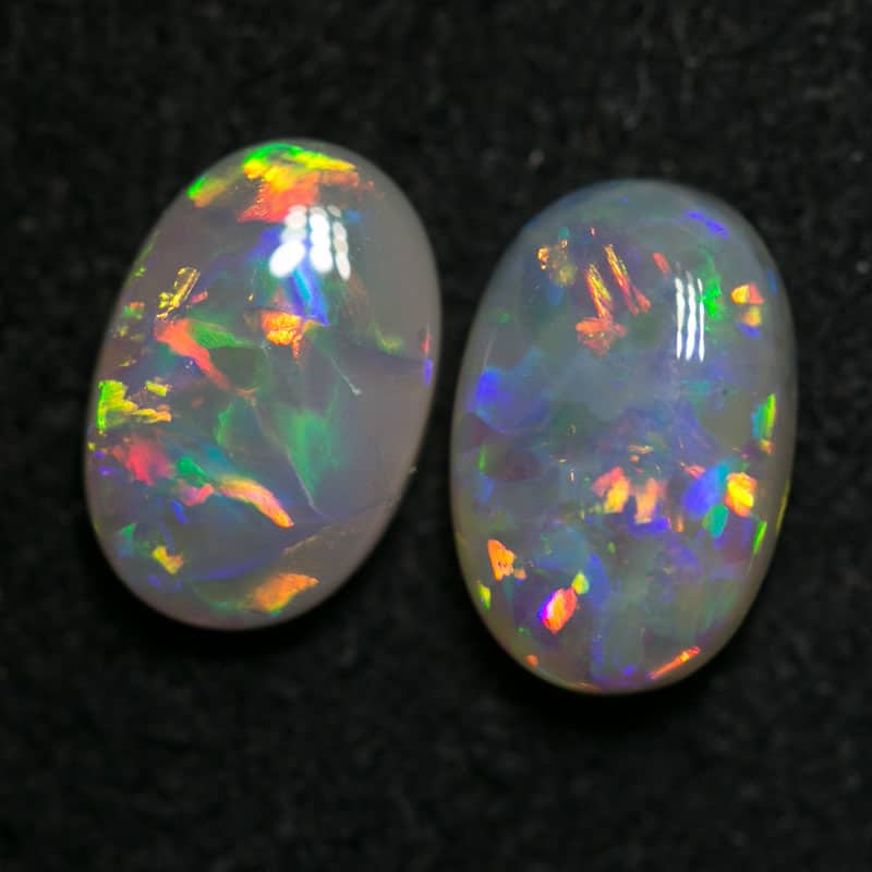 1.81 ct white opal pair 8x5.5mm - Image 2