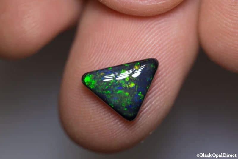1.82 ct black opal triangle 10x9x3mm - Image 2