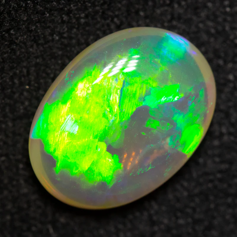 1.82 ct crystal opal 10.5x8x3mm - Image 2