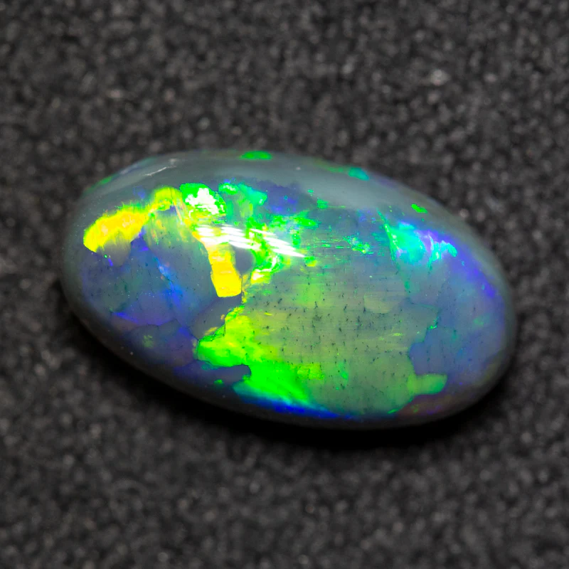 1.83 ct black opal 10.5x6x4.6mm - Image 2