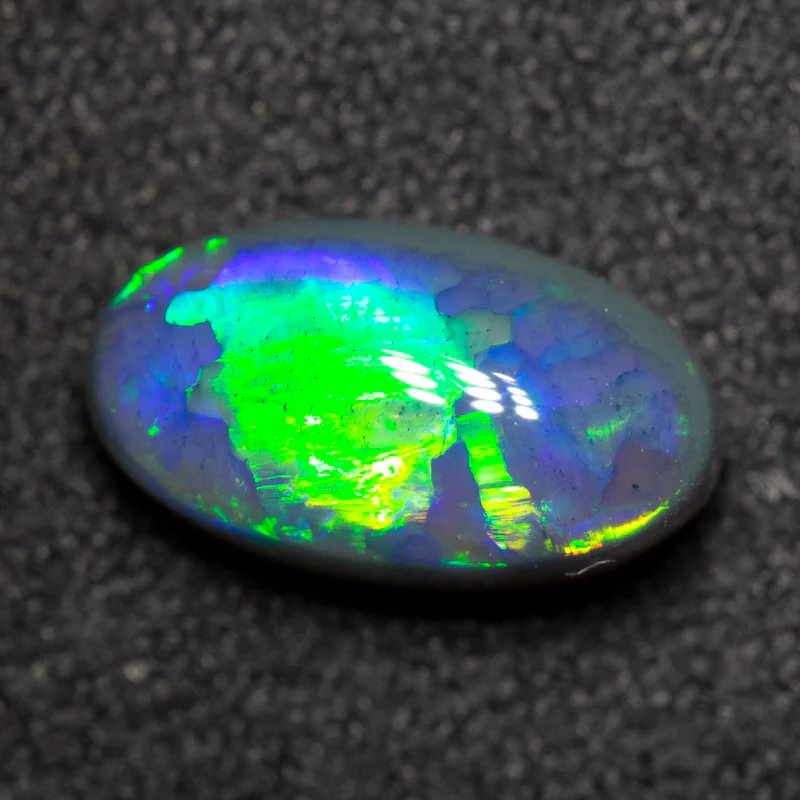 1.83 ct black opal 10.5x6x4.6mm - Image 3