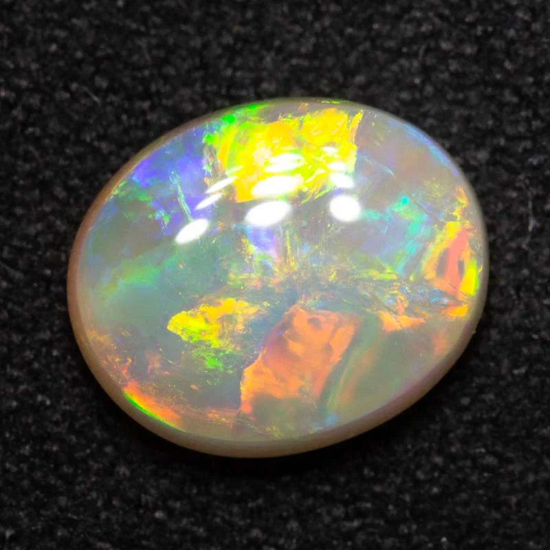 1.84 ct dark opal 9.2x7.6x3.8mm - Image 2