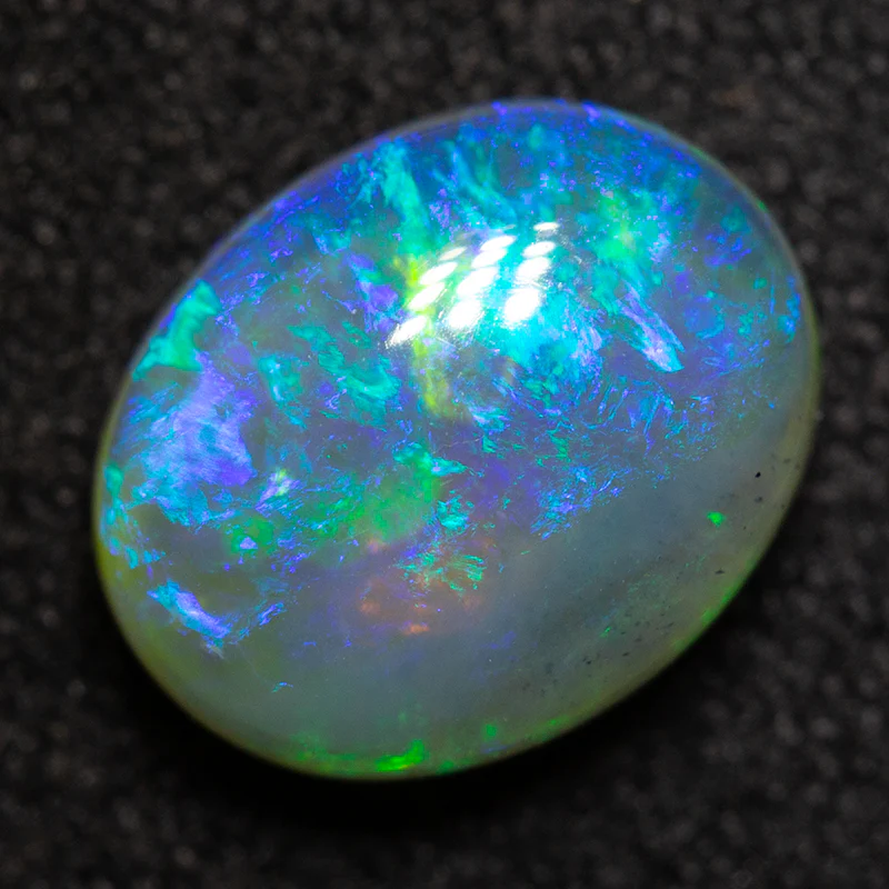 1.85 ct crystal opal 9.1x7.3x4.3mm - Image 2