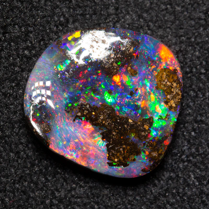 1.89 ct boulder opal 8.7x8.3x2.8mm - Image 2
