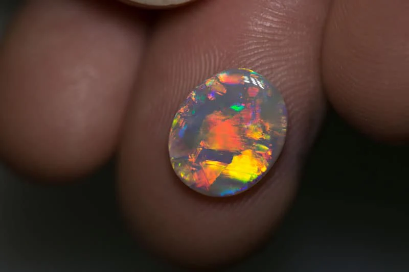 1.91 ct gem crystal opal 12x10x2mm - Image 2