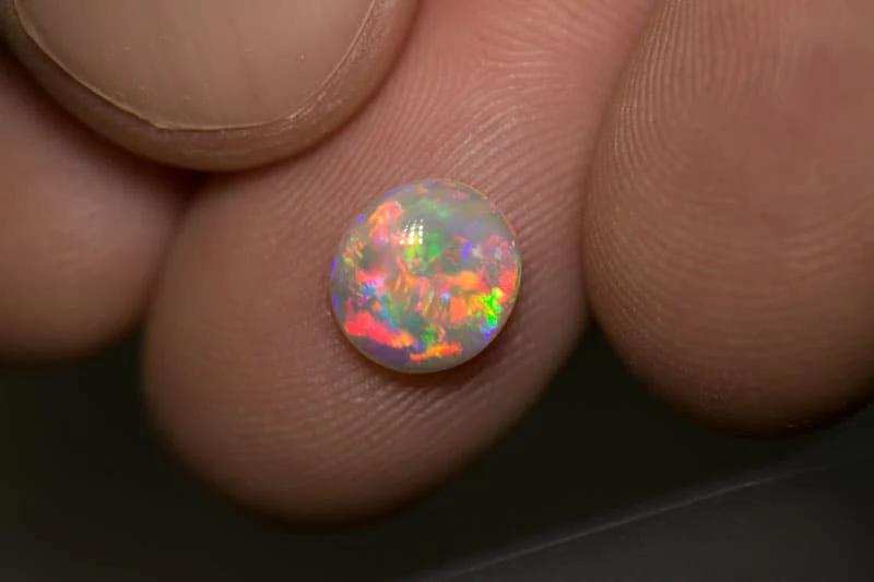 1.92 ct gem crystal opal 8.5x8x3mm - Image 2