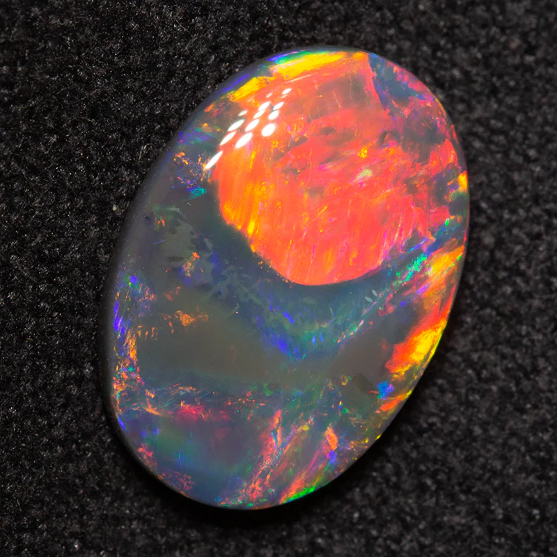 1.95 ct black opal 11.8x8.3x3mm - Image 2
