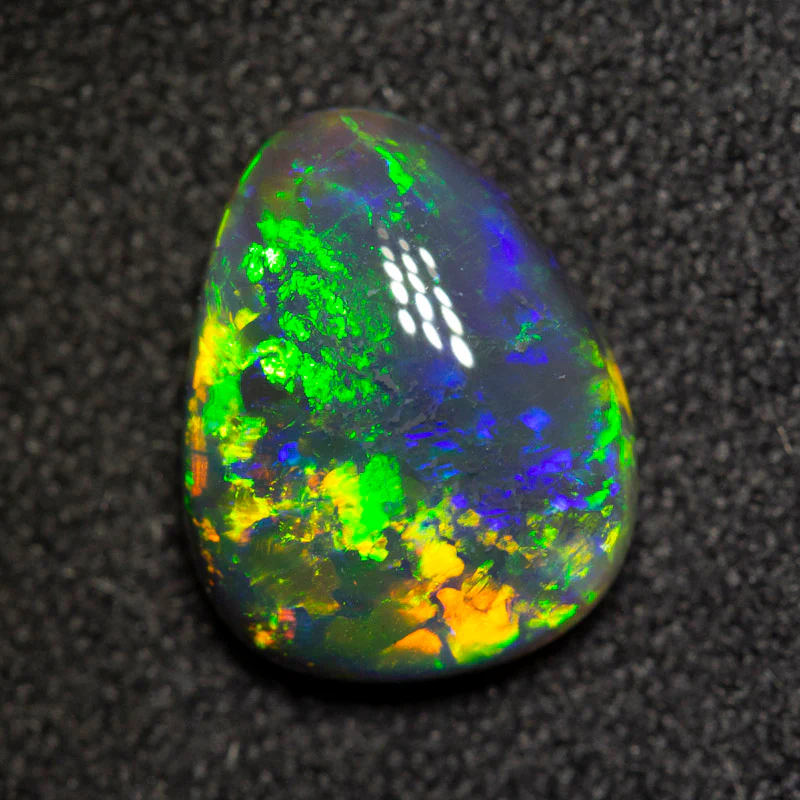 1.96 ct black opal 10.4x8.2x3.8mm - Image 2