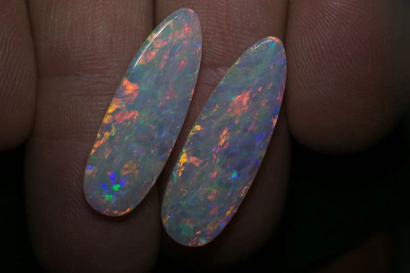 10.69 ct crystal opal pair 28x10x3mm - Image 3