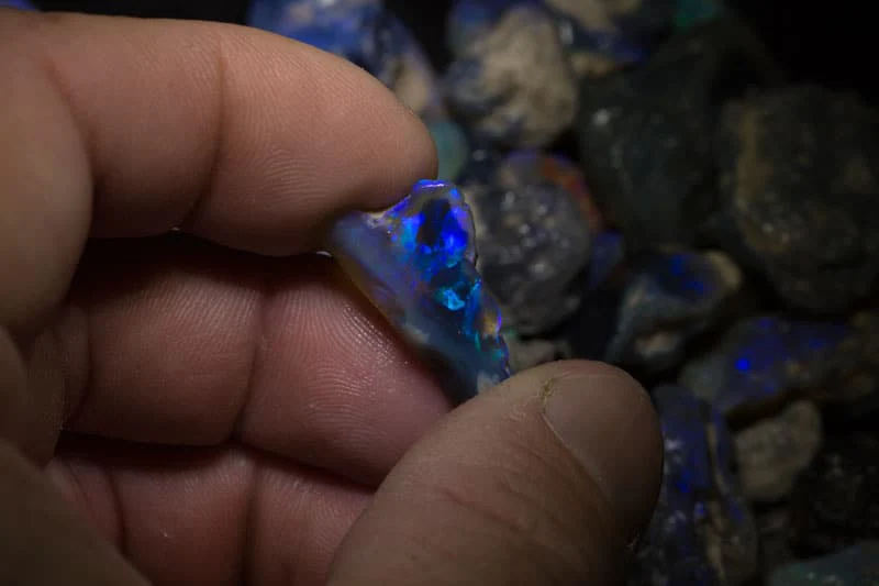 1010 ct rough opal parcel - Image 12