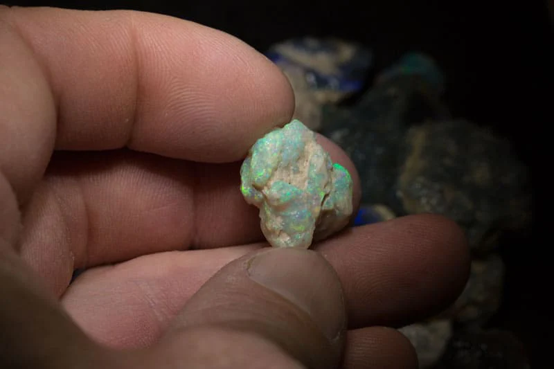 1010 ct rough opal parcel - Image 3