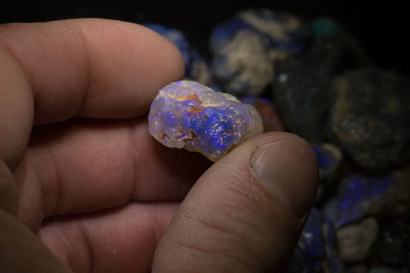 1010 ct rough opal parcel - Image 4