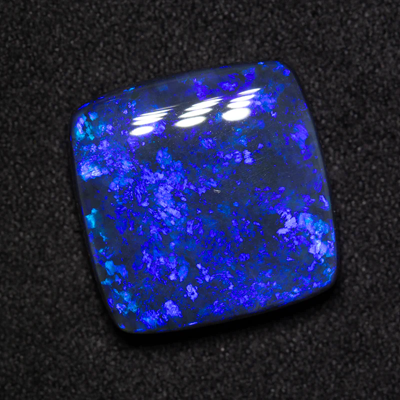 11.95 ct black opal 16x15.8x6mm - Image 2