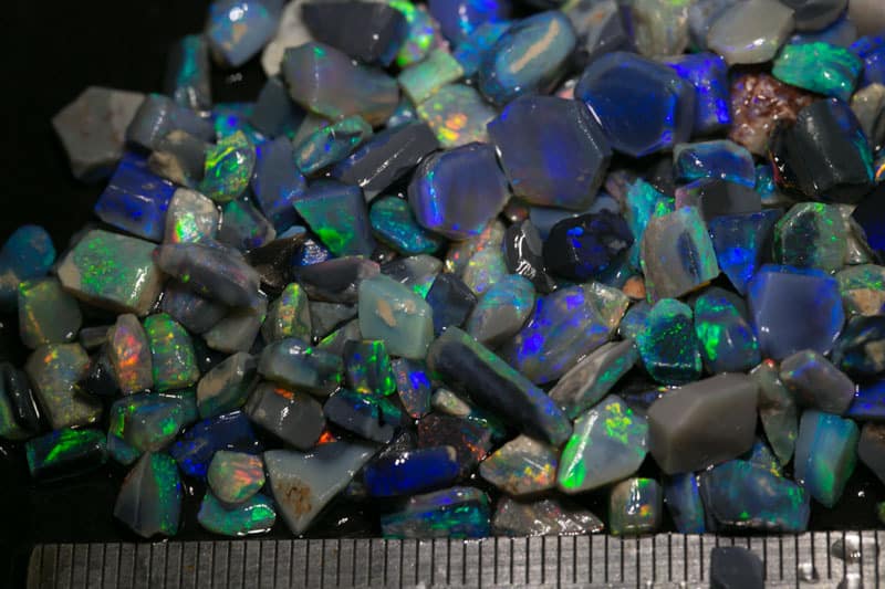 111 ct opal rubbed parcel 250 pieces - Image 3