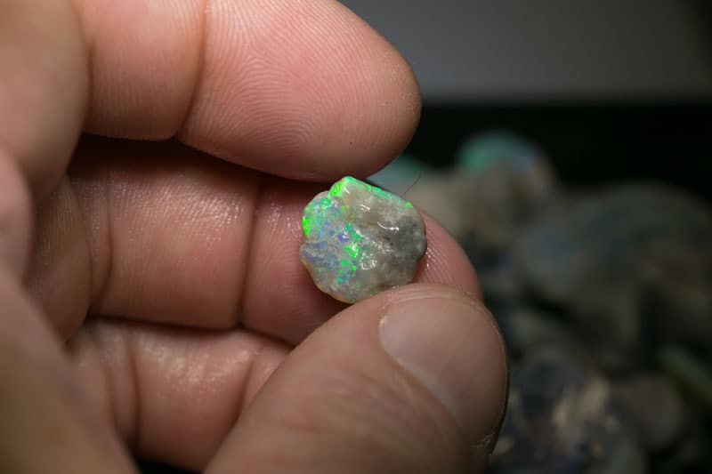 1130 ct rough. opal parcel huge potential - Image 3