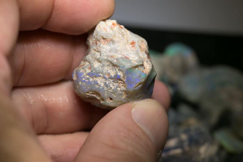 1130 ct rough. opal parcel huge potential - Image 6