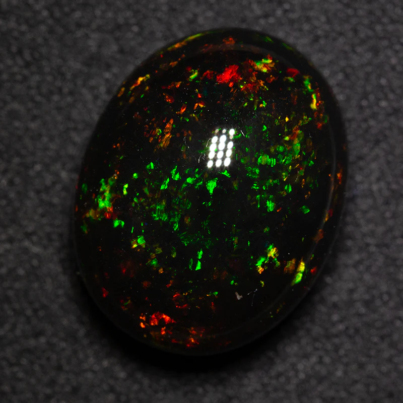 12.10 ct black opal 16.1x12.8x9.2mm - Image 2
