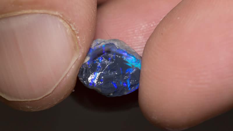 1215 ct rough opal parcel for experienced cutters - Image 3