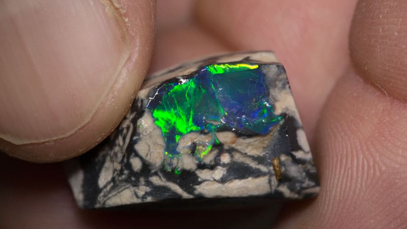 1215 ct rough opal parcel for experienced cutters - Image 4