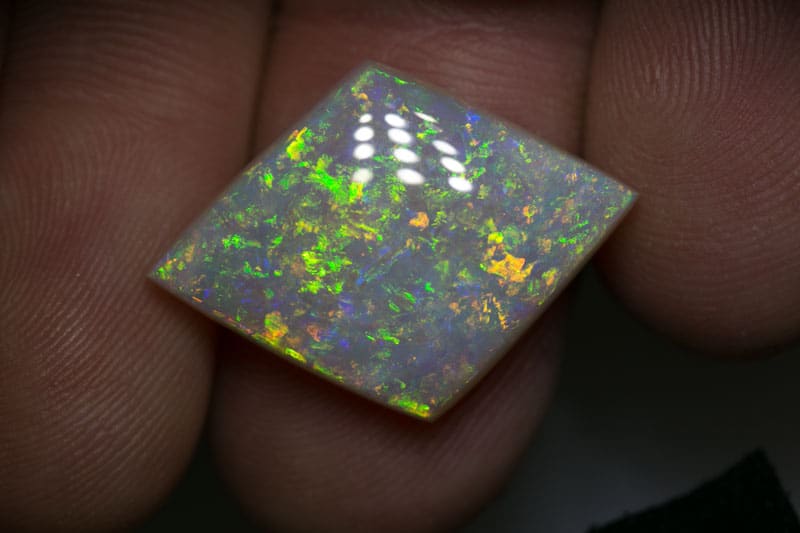13.33 ct white opal 25x18x6mm - Image 2