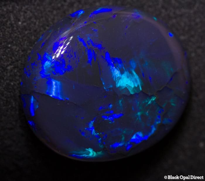 13.68 ct black opal 19x16x7mm - Image 2