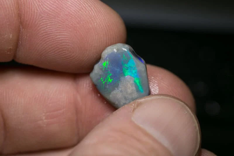 142 ct rough opal parcel for intermediate opal cutters - Image 4