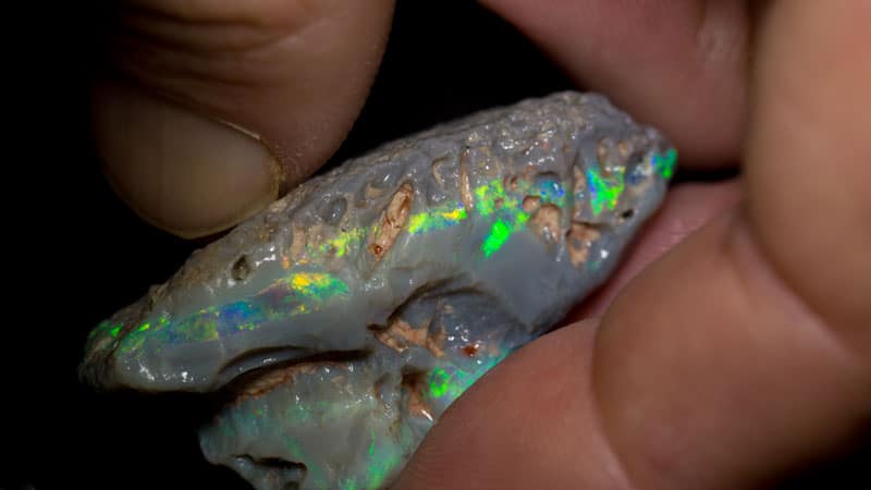 142 ct rough opal piece 47mm across - Image 2